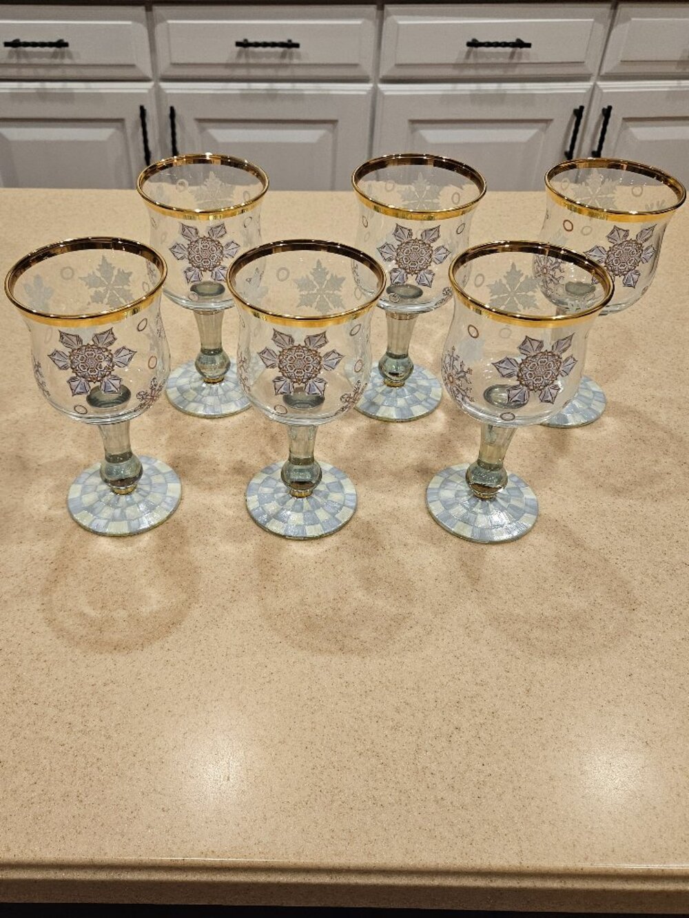 6 RARE MACKENZIE CHILDS CHRISTMAS SNOWFALL SNOWFLAKE GOLD WINE BAR GLASS GOBLET